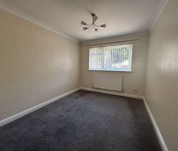 3 bedroom detached house to rent - Photo 2