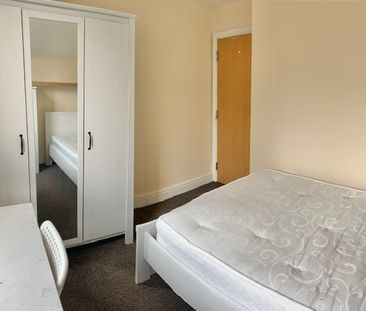 12 Bedroom Student Home – Glynrhondda Street - Photo 5