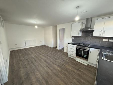 2 bedroom detached bungalow to rent - Photo 3