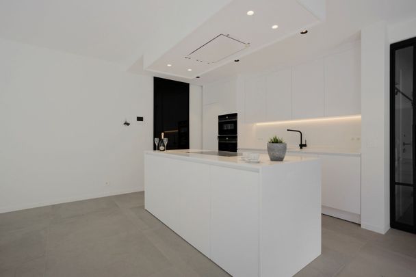 Luxe appartement met prachtig zicht op de dorpskern van Lovendegem – Dorp 12, Lievegem. - Photo 1