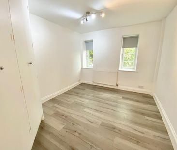 Alexander House , Woking , Surrey, GU22 - Photo 5