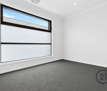 Brand New 3 Bedroom Townhouse - Photo 1