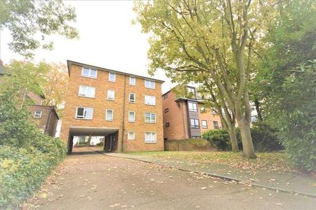 Addley Court, Chiswick High Road, Chiswick, W4 - Photo 2