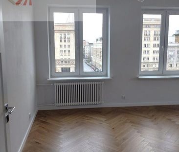Warszawa, Śródmieście, pl. Konstytucji - Фото 2