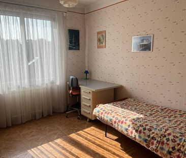 Colocation dans grande maison, chambre privée. - Photo 3