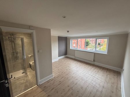 6 Bed End Terrace, Oxford Road, L20 - Photo 3