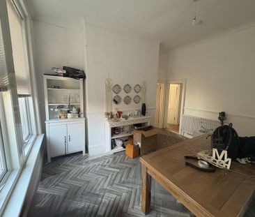 3 bedroom maisonette to rent - Photo 3