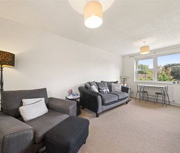 Woodview Court, Queens Road, Weybridge, Surrey, KT13 flat to rent - Photo 3