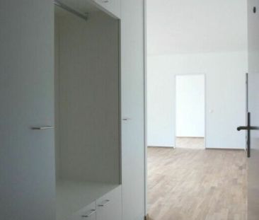 Wohnen mitten im Geschehen - Photo 6