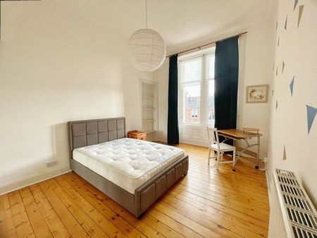 Room in a Shared Flat, Hyndland Road, G12 - Photo 3