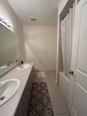 For Lease - 3318 Millicent Avenue, Oakville, Ontario - Photo 1