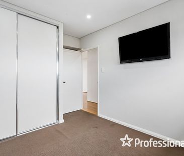 Modern 1st Floor Apartment! - Photo 4