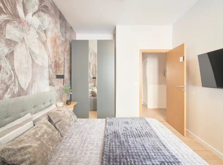 Largo Vitorino Damásio, Lisbon, Lisbon 1200-872 - Photo 3