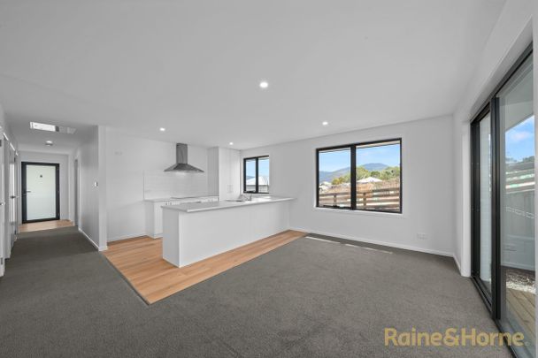 Immaculately presented three bedroom home. - Photo 1