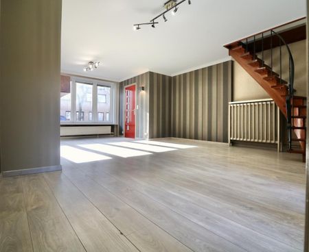 Instapklare stadswoning met 3 slpk en tuin voor 935 EUR - Photo 2