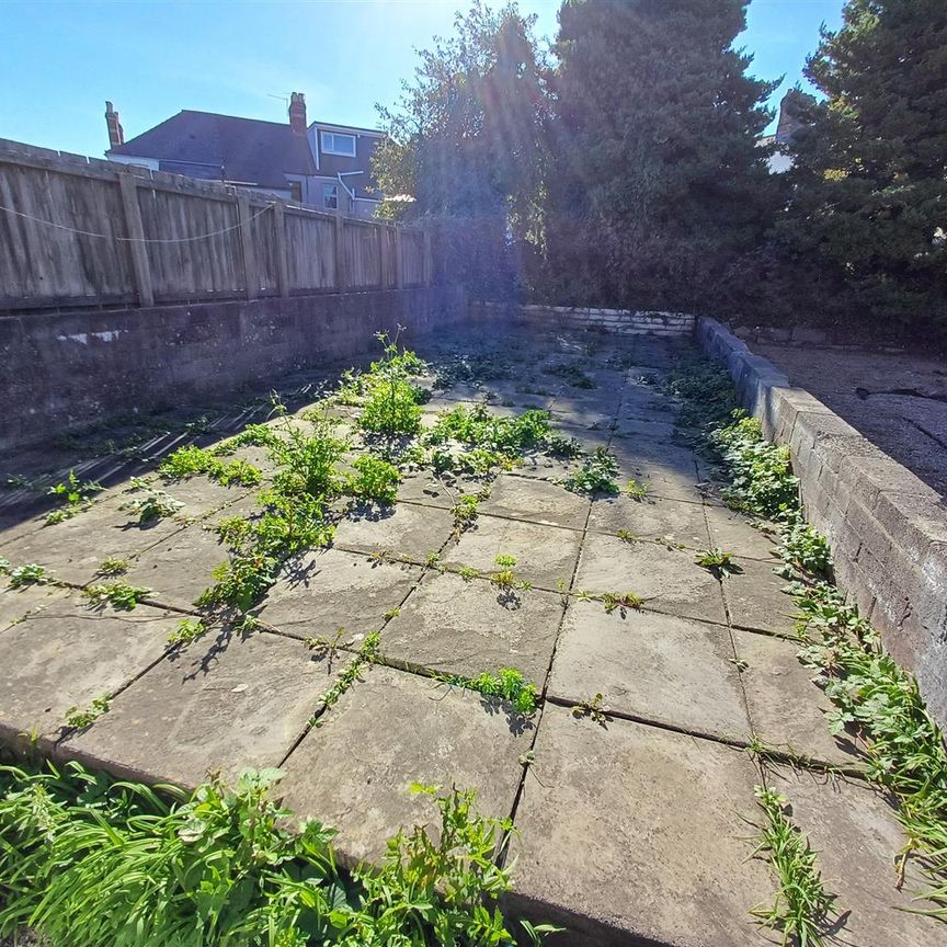 7 Bed House To Let On Coburn Street, Cardiff - Photo 1