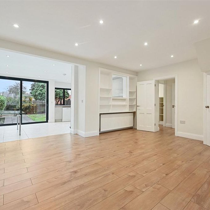 4 bedroom semi-detached house to rent - Photo 1