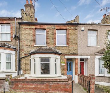 3 bedroom terraced house to rent - Photo 5