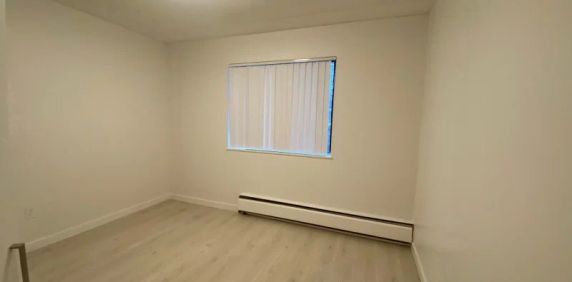 1855 West 2nd Avenue - Photo 2