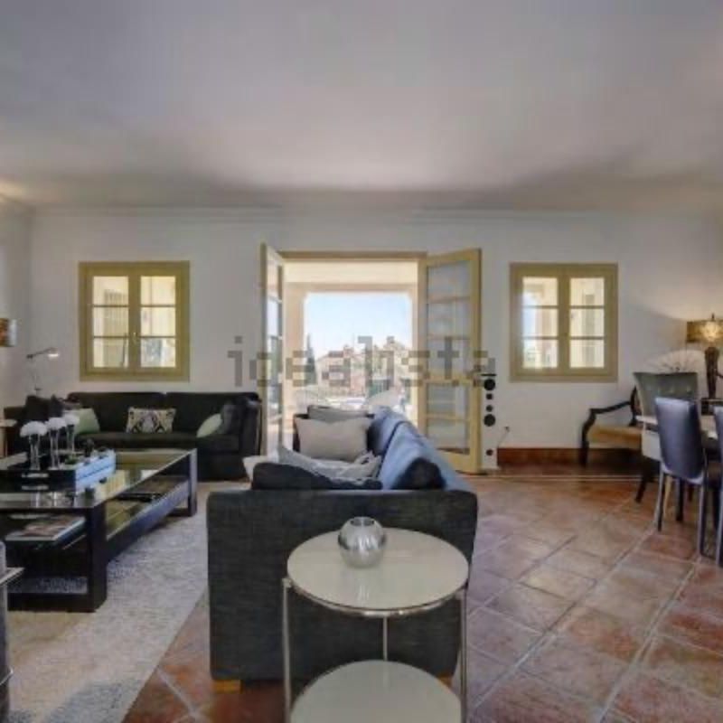 Chalet en alquiler en Benahavis, Benahavis - Photo 1