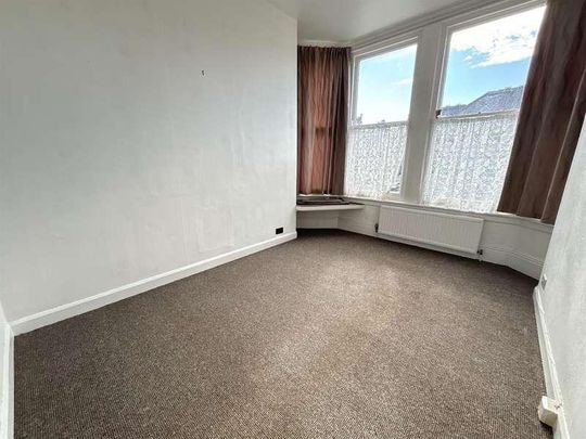 Flat, West Street, Scarborough, YO11 - Photo 1