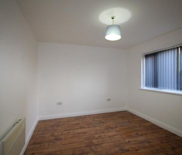 1 bedroom ground floor flat to rent - Photo 5