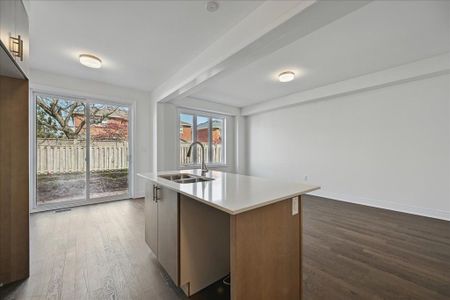 For Lease - 2184 Postmaster Drive Unit# 13, Oakville, Ontario - Photo 5