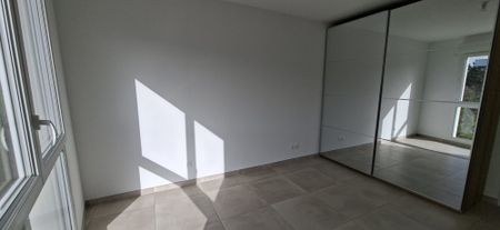 Location Appartement 3 pièces 61m² MARSEILLE 12ème - Photo 2
