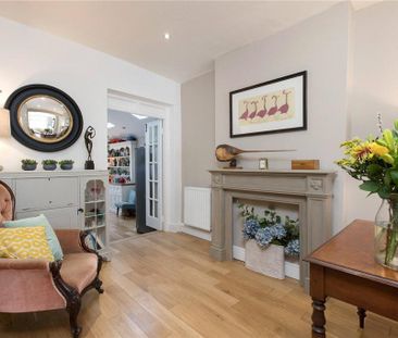 4 bedroom end of terrace house to rent - Photo 1