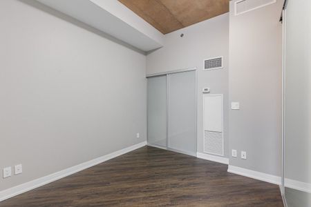 For Lease - 8 Gladstone Avenue Unit# 606, Toronto, Ontario - Photo 4