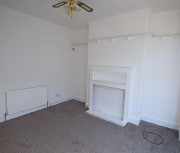 To Let 1 Bed Ground Floor Flat - Photo 2