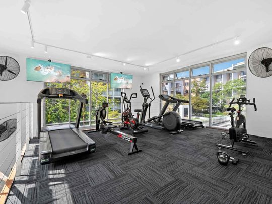 North East Aspect Apartment With Park Views - Photo 1