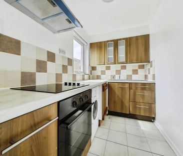 Maisonette to rent - Photo 2