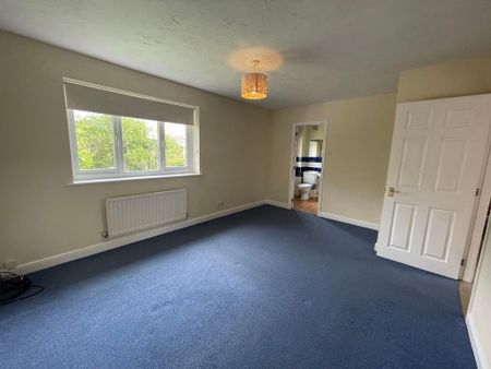 3 bedroom detached house to rent - Photo 5