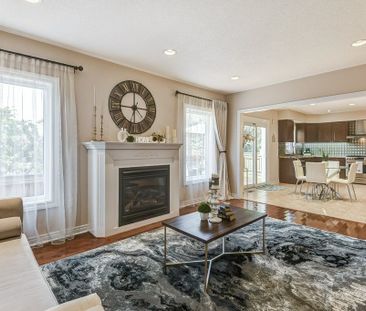 For Lease - 42 Mynden Way, Newmarket, Ontario - Photo 2