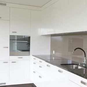 2.5 Zimmer, 72 m², 1. Stock - Foto 2