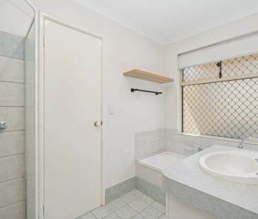 Private, Practical and Perfectly Positioned - Photo 5