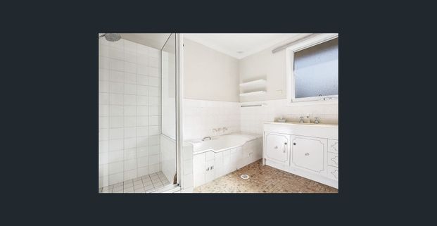 Charming family home in quality locale - Photo 1