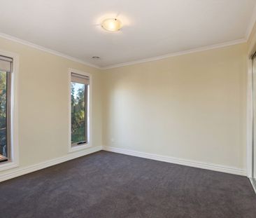 Stunning Quality Home - Photo 5