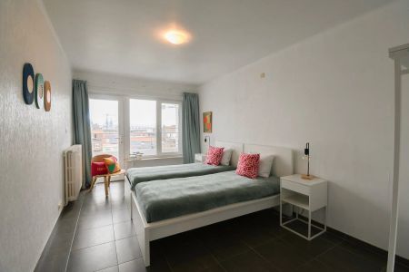 Bemeubeld appartement te huur in het centrum van Oostende - Photo 4