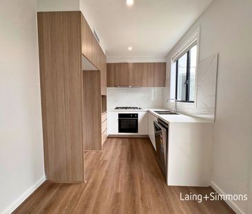 Brand new three-bedroom street facing duplex with quality finishes - Photo 3