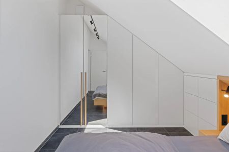 Traumhafte Dachgeschosswohnung IN-Nord - neuwertig & hochwertig ausgestattet - inkl. Einbauküche! - Photo 5