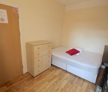 5 bedroom terraced house to rent - Photo 5