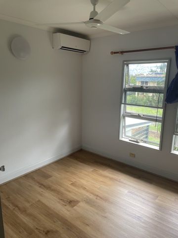 DELIGHTFUL FAMILY HOME - Photo 3