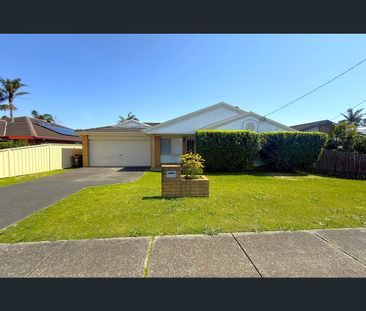 61 Myall Street, Tea Gardens, NSW 2324 - Photo 2