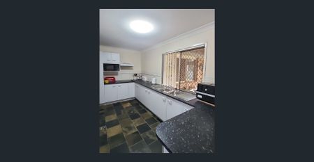 Delightful Beachmere Home - Photo 3