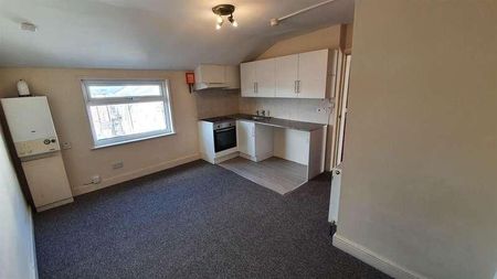 Blenheim Street, YO12 - Photo 3