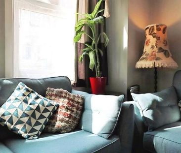 3 bedroom flat to rent - Photo 2
