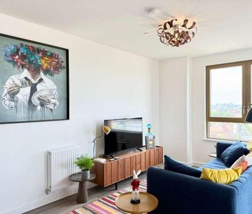 Vista Heights,bermondsey, London, SE15 - Photo 3