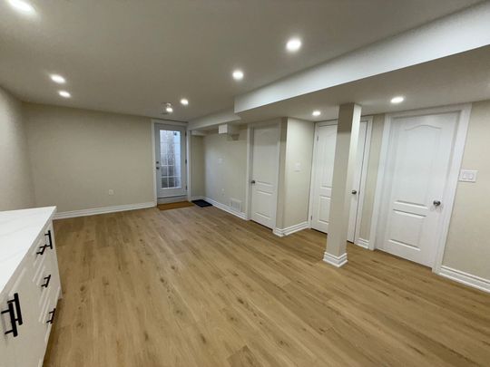 For Lease - 530 Driftcurrent Drive Unit# 23, Mississauga, Ontario - Photo 1